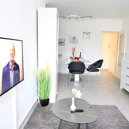Erleben Sie Ihren Urlaub Im Zentral Gelegenen Apartmenthaus Strandburg Im Herzen Von 1 * Westerland