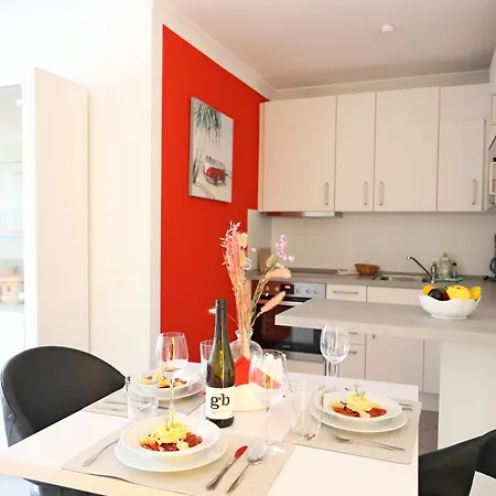 Erleben Sie Ihren Urlaub Im Zentral Gelegenen Apartmenthaus Strandburg Im Herzen Von 1